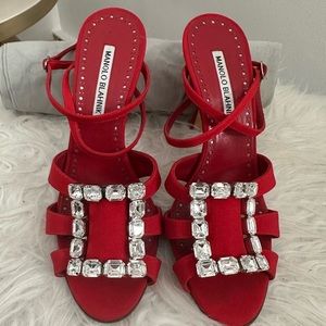 Manolo Blahnik Womens Shoes